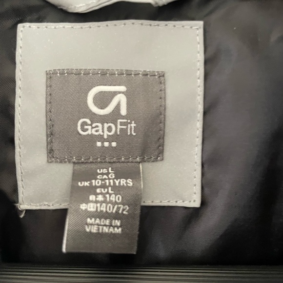 Gap Fit vest size L - Picture 5 of 6
